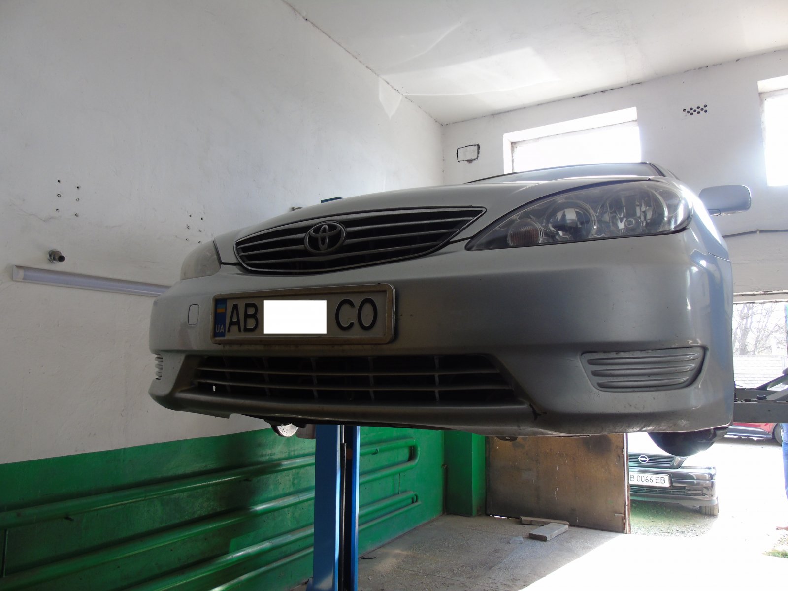 Доброго дня))). Сьогодні відновили підвіску Toyota Camry V30 ( сайлентблоки передніх важелів задні). Фото ДО та ПІСЛЯ.