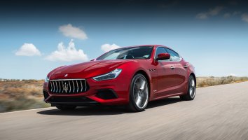 Відновлення передніх важелів Maserati Ghibli (кульові опори та всі сайлентблоки). 