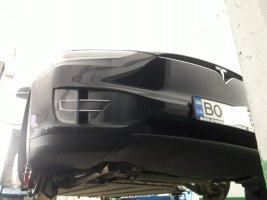 Підвіска TESLA model S  та  TESLA model X