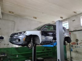 Volkswagen Tiguan відновлення передньої та задньої підвіски