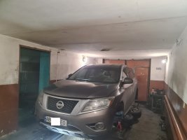 Nissan Pathfinder 2014 року. Відновлення сайлентблоків передніх важелів