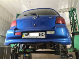 Toyota Yaris  відновлення сайлентблоків задньої балки