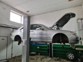 Mercedes-Benz (W220) відновлення сайлентблоків задньої підвіски 