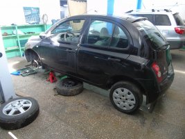 Nissan Micra відновленя передніх кульових опор та всіх сайлентблоків.