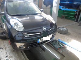 Nissan Micra відновленя передніх кульових опор та всіх сайлентблоків.