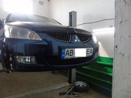 Mitsubishi Lancer 9, відновленя сайлентблоків на передніх важелях.