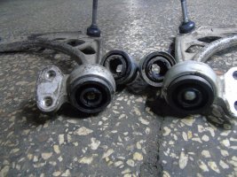 Відновлення передній важелів  BMW 3 (E46). Встановлення передніх стійок та втулок  виробництва нашої компанії