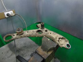 Відновлення передніх важелів на Chery Tiggo